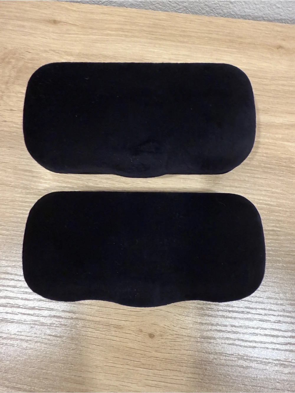 Gucci Black Velvet Eyewear sunglasses Cases with Blue Interior (Pair)